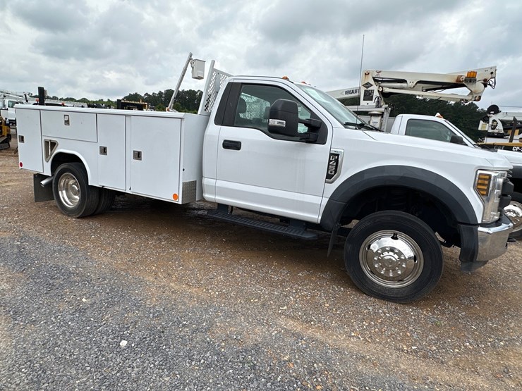 2019-ford-f450-image-1