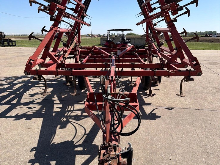 case-ih-4800-image-2