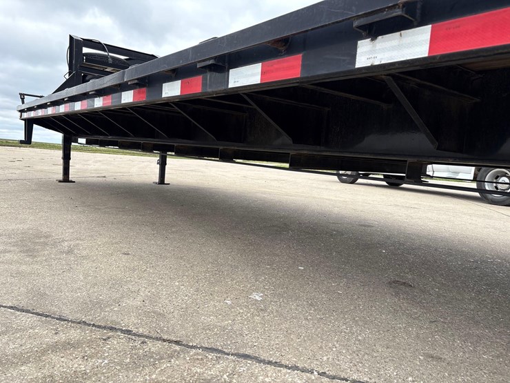 2010-97”-x-36’-pj-trailers-gooseneck-deck-over-trailer-image-16