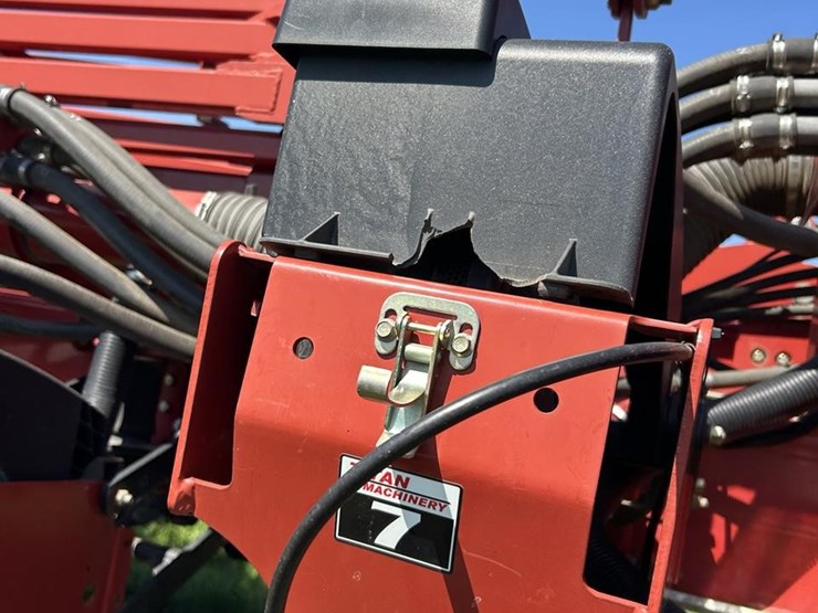 2015-case-ih-1265-image-25