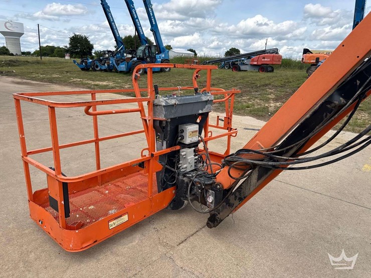 2013-jlg-860sj-image-23
