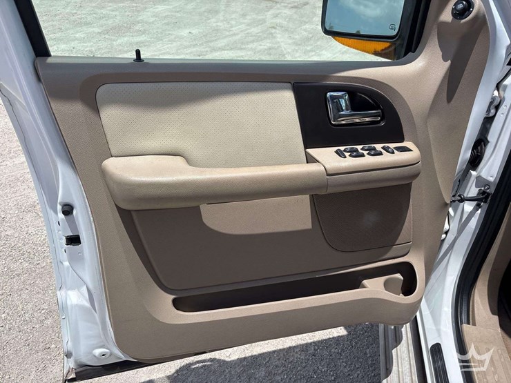 2006-ford-expedition-image-10