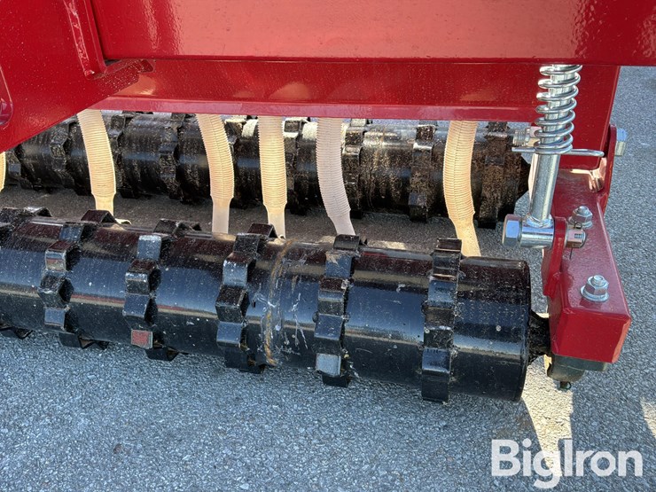 2025-massey-ferguson-730-image-12