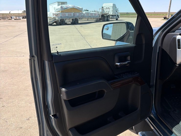 2014-gmc-sierra-1500-image-33