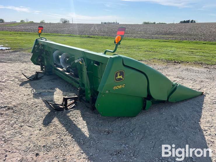 john-deere-606c-image-4