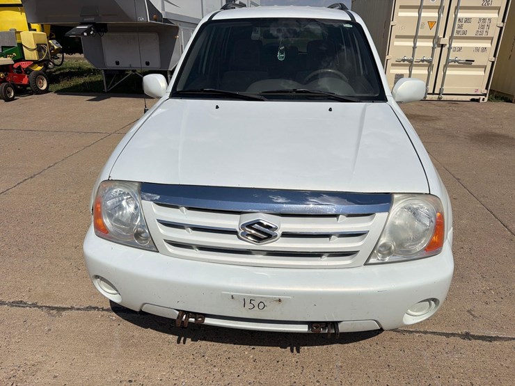 2004-suzuki-xl7-image-11