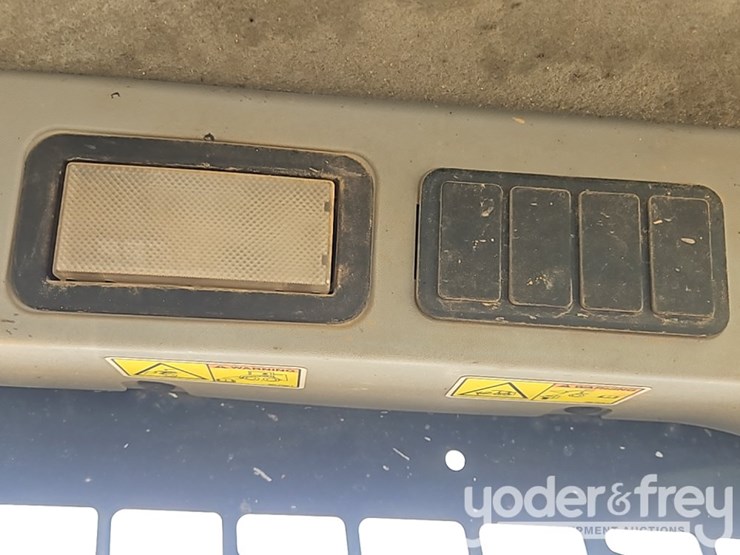 2018-caterpillar-249d-image-27