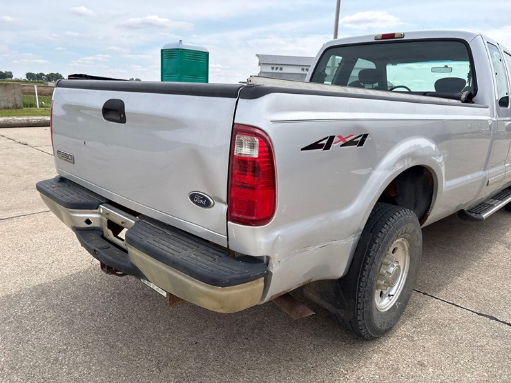 2001-ford-f250-image-13