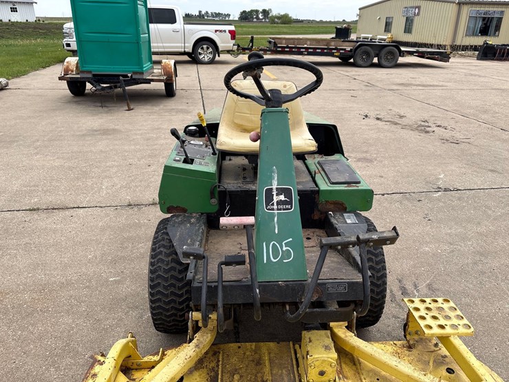 john-deere-f910-image-11