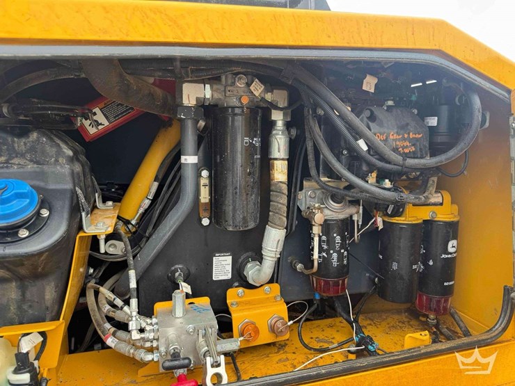 2021-deere-850l-wlt-image-24