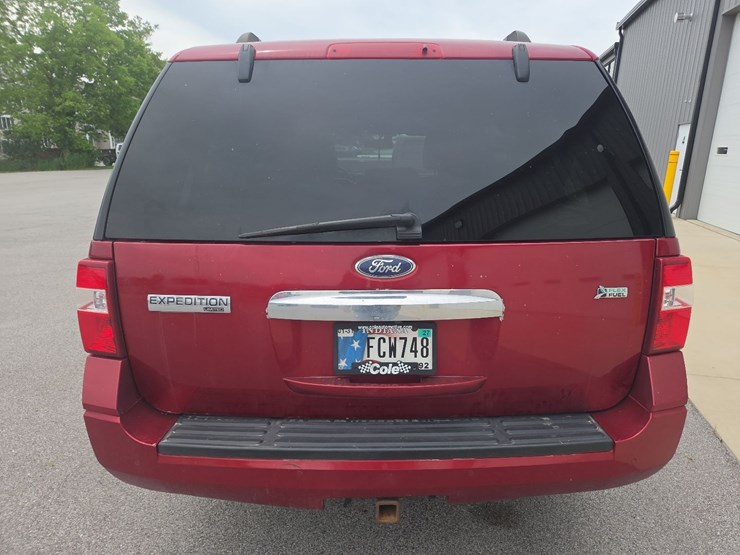 2013-ford-expedition-limited-suv-image-13
