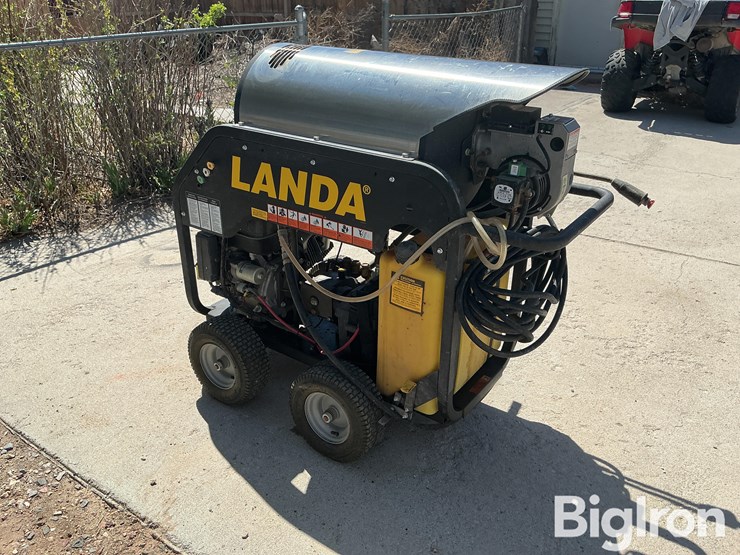 landa-mhc4-30324e/s-pressure-washer-image-3