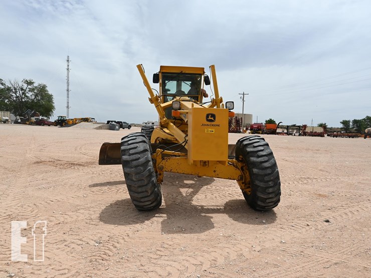 1996-deere-772bh-image-10