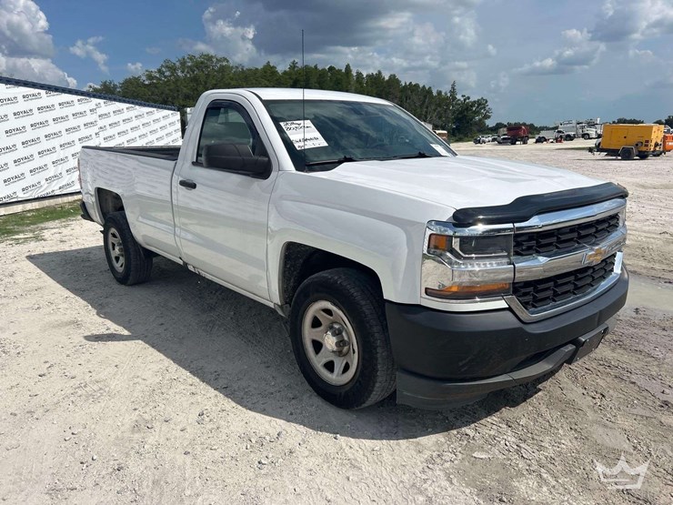 2016-chevrolet-silverado-1500-image-2