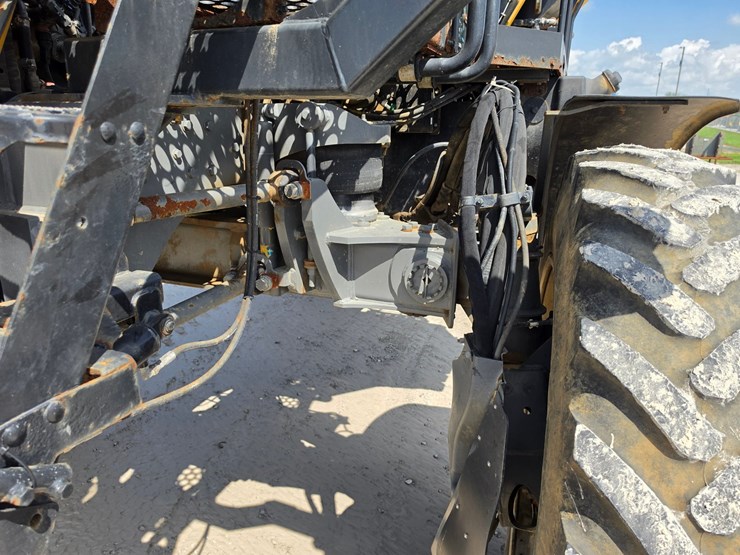 #205941-•-2014-agco-rg1300-spreader-image-12