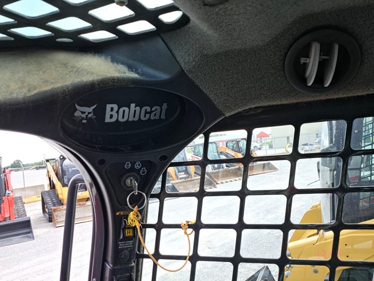 2016-bobcat-t595-image-11
