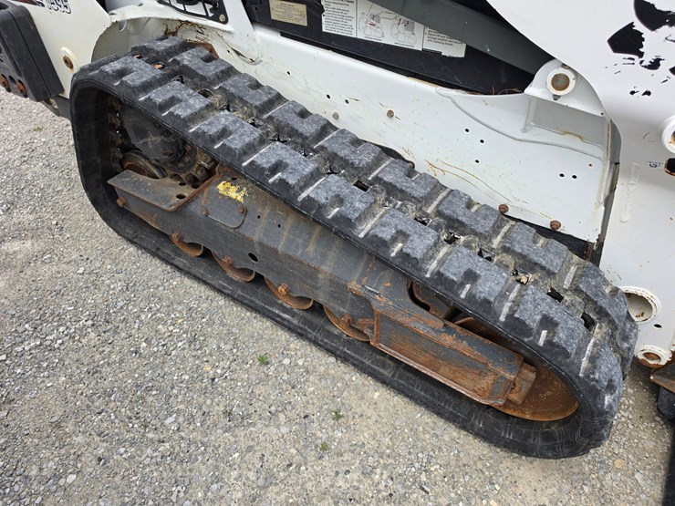 2016-bobcat-t595-image-14