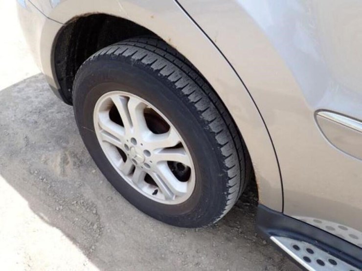 2007-mercedes-benz-ml320-image-37