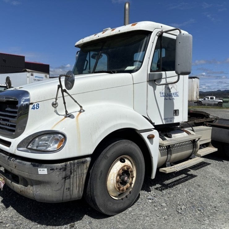 2006 Freightliner Columbia S/A Truck Tractor