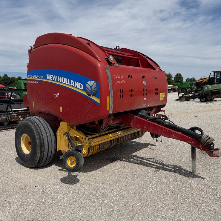 2014 NEW HOLLAND ROLL-BELT 560