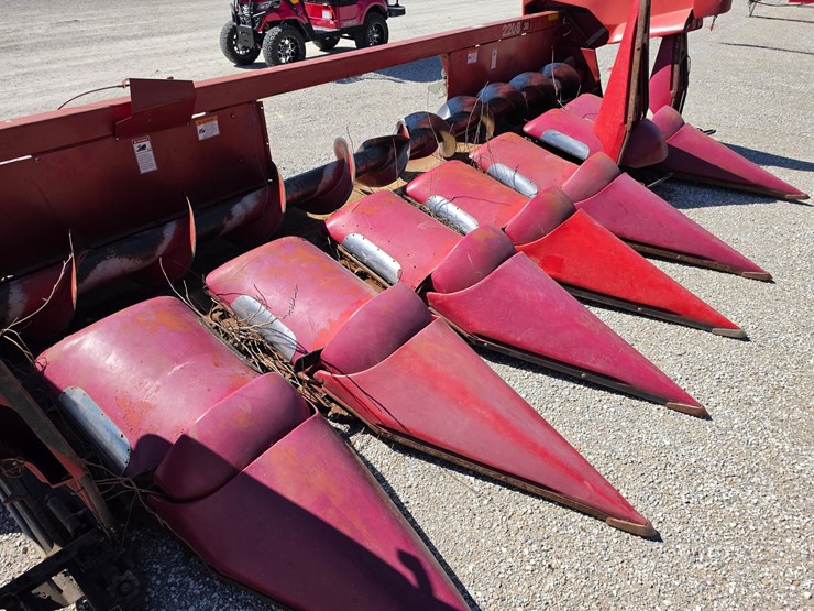 2010-case-ih-2208-image-2