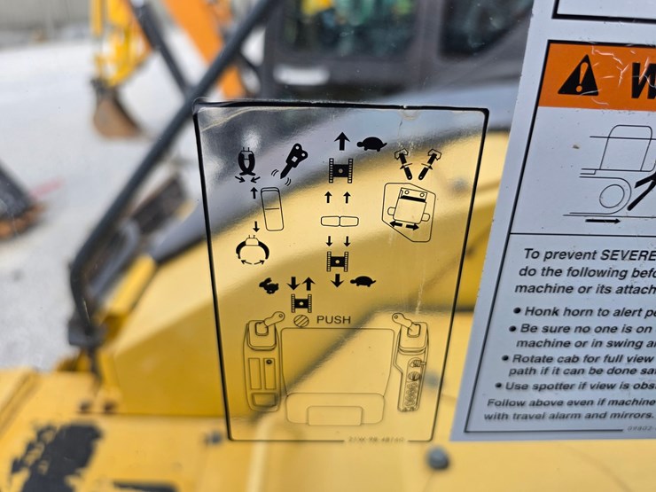 2004-komatsu-pc78mr-6-image-12