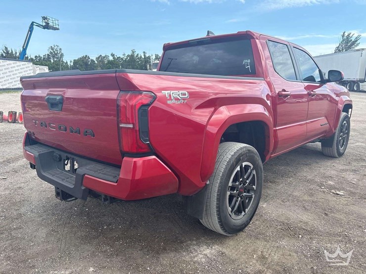 2024-toyota-tacoma-image-3