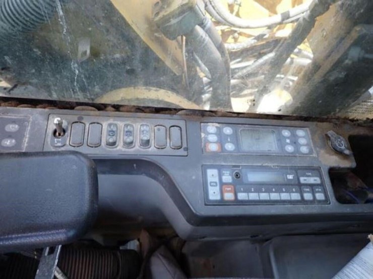 2014-caterpillar-320el-image-15