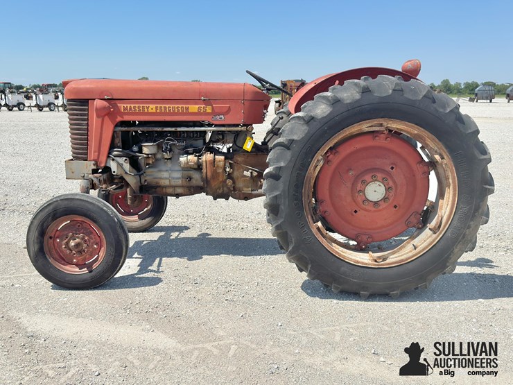 1962-massey-ferguson-65-image-8