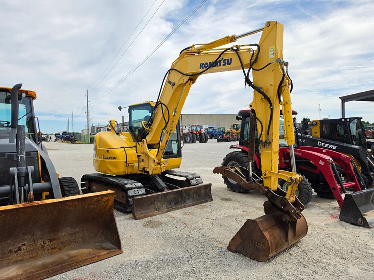 2013-komatsu-pc88mr-8-image-25