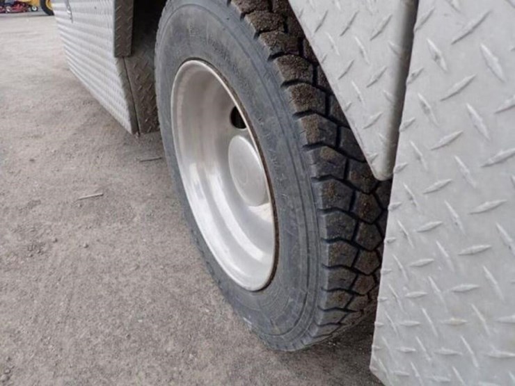 2000-ford-f550-xl-image-39
