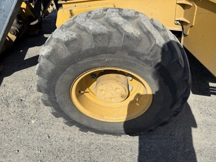 2014-deere-410k-image-13