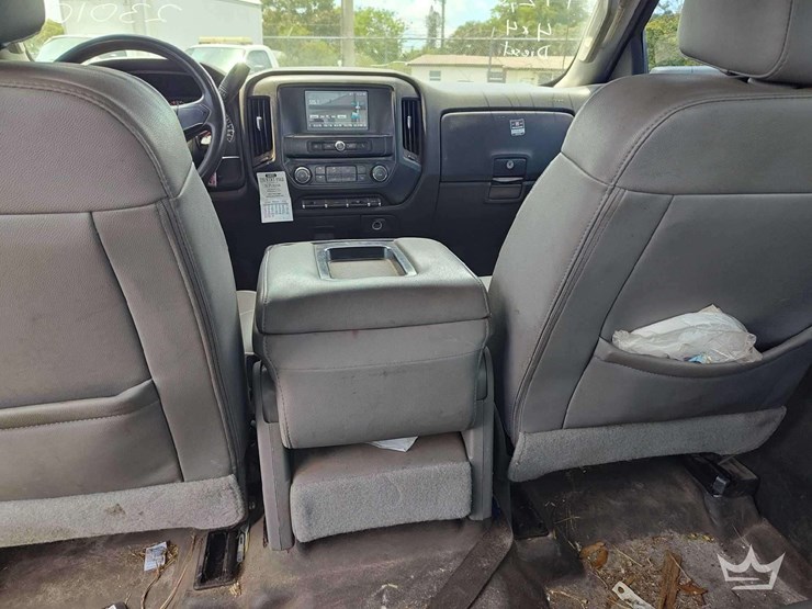 2019-chevrolet-silverado-3500-image-36