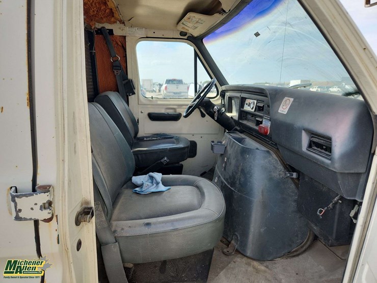 1990-ford-e350-image-18