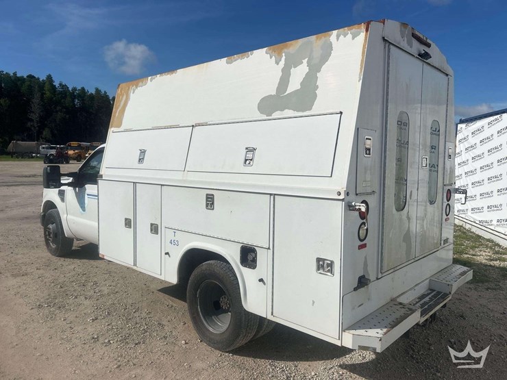 2008-ford-f-350-knapheide-kuv-enclosed-service-truck-image-4
