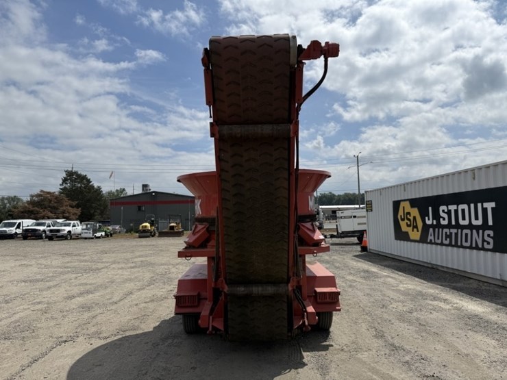 john-deere-6068h-image-5