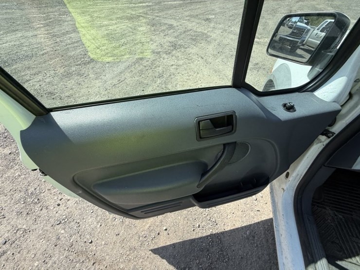 2012-ford-transit-connect-image-22