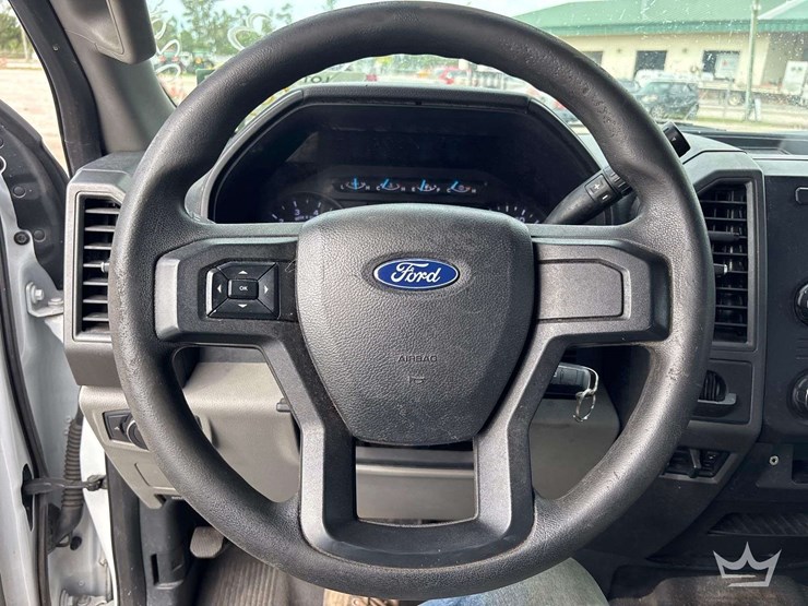 2019-ford-f350-image-16