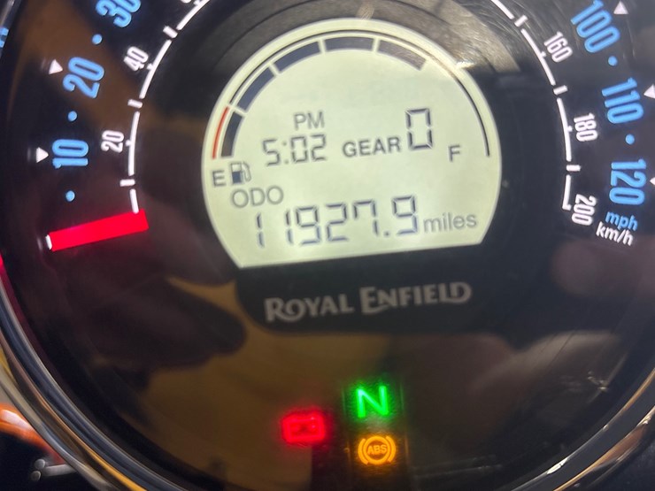 #23989-•-2022-royal-enfield-meteor-350-image-9