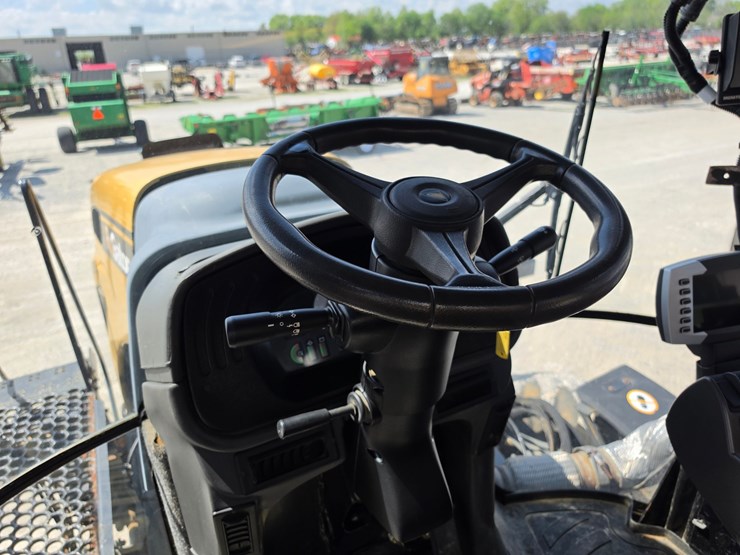 #205941-•-2014-agco-rg1300-spreader-image-7