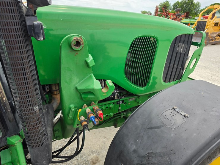 2003-john-deere-7520-image-19