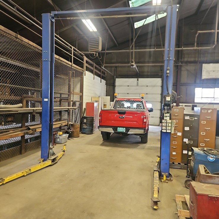 CHALLENGER E10 AUTOMOBILE LIFT