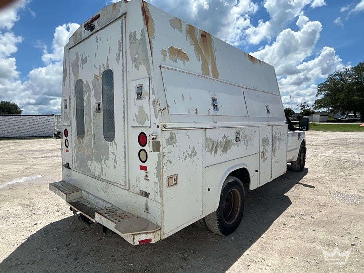 2008-ford-f-350-knapheide-kuv-enclosed-service-truck-image-3