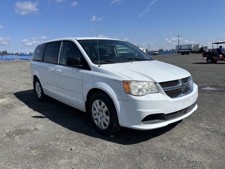 2014-dodge-grand-caravan-image-7