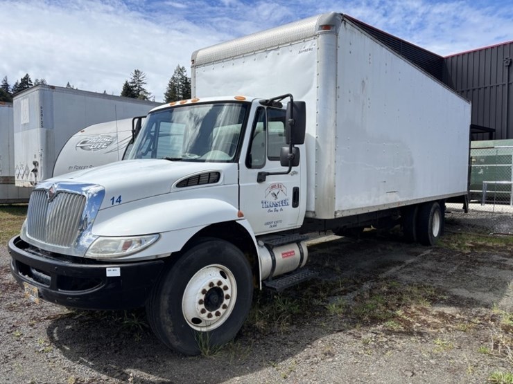 2012-international-durastar-4300-image-1