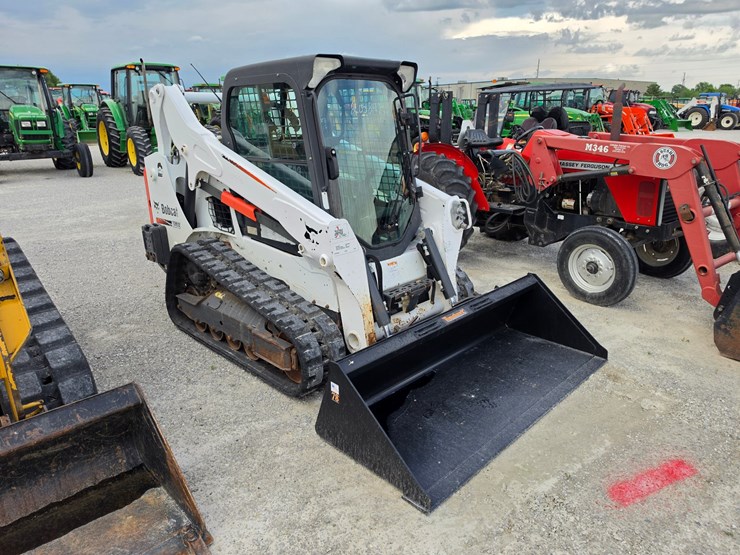 2016-bobcat-t595-image-1