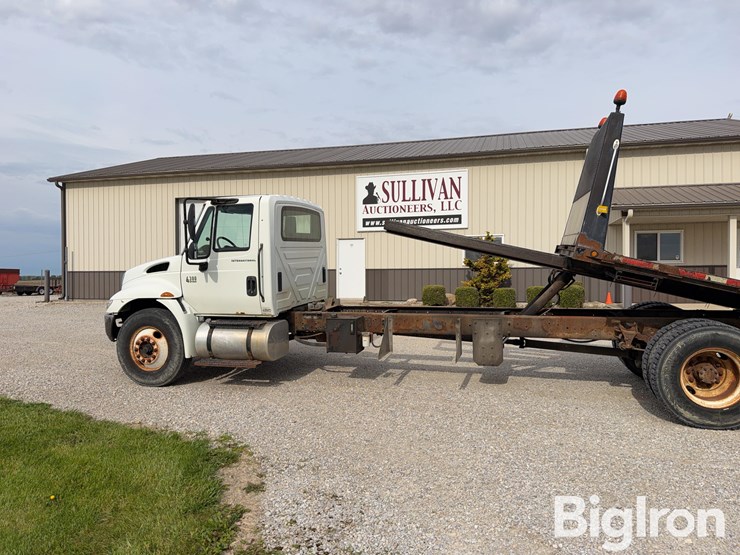 2007-international-durastar-4300-image-10