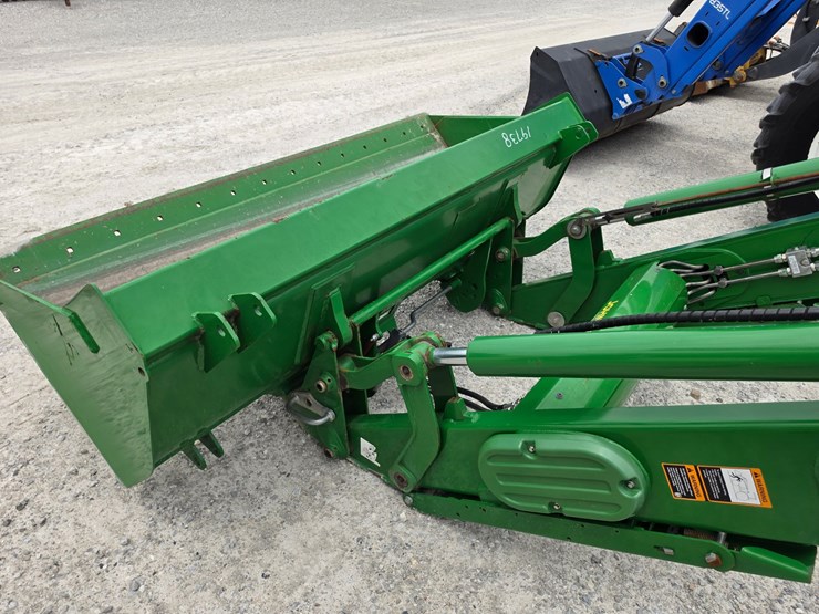 2017-john-deere-620r-image-3