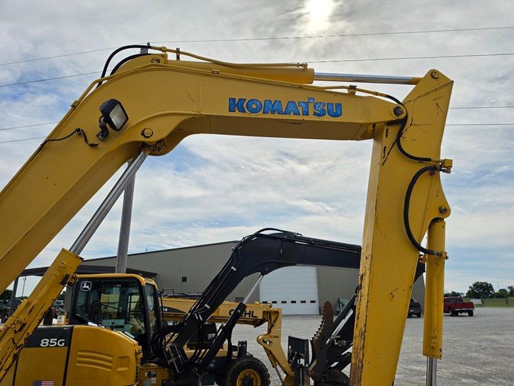 2004-komatsu-pc78mr-6-image-25