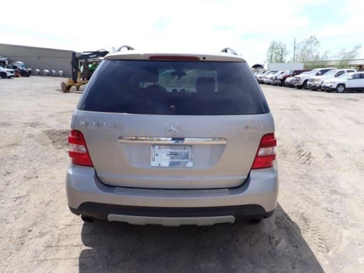 2007-mercedes-benz-ml320-image-6